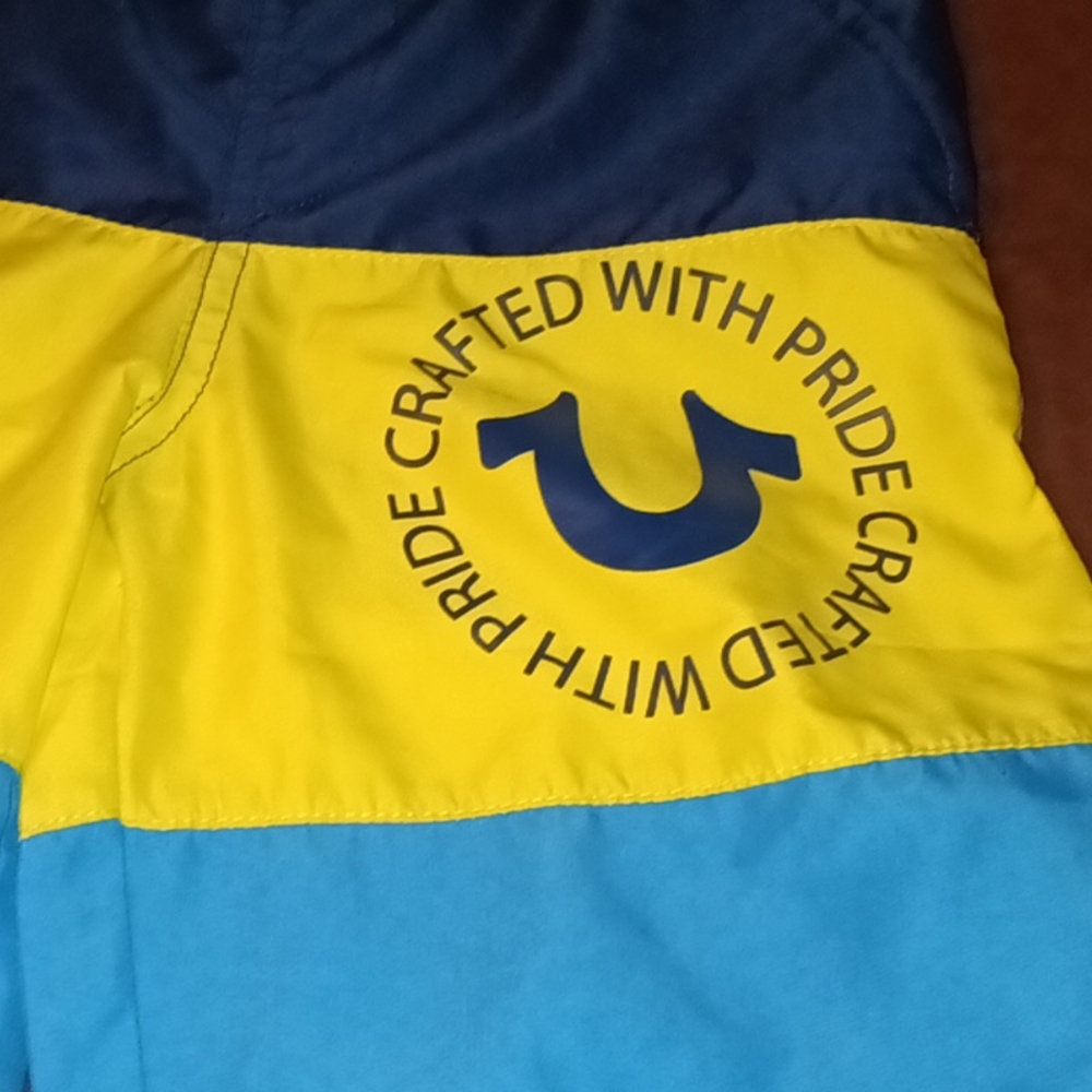 True Religion Swim Trunks And Rashguard Matching Set - Picture 2 of 4